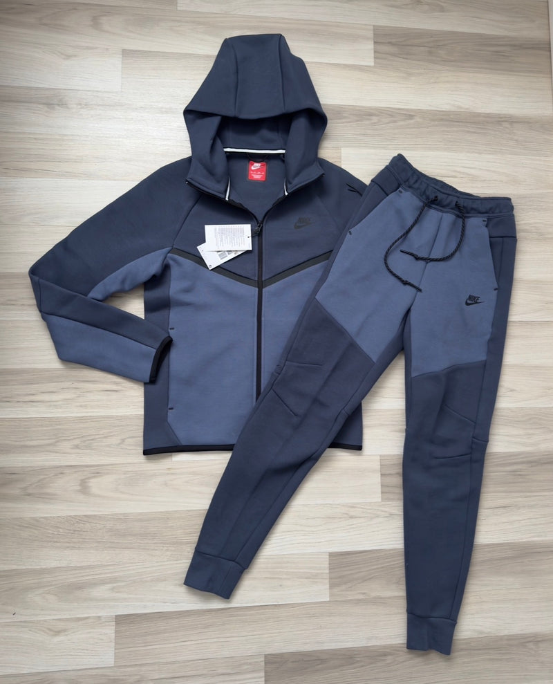 Conjunto Nike Tech Blue/Dark Blue