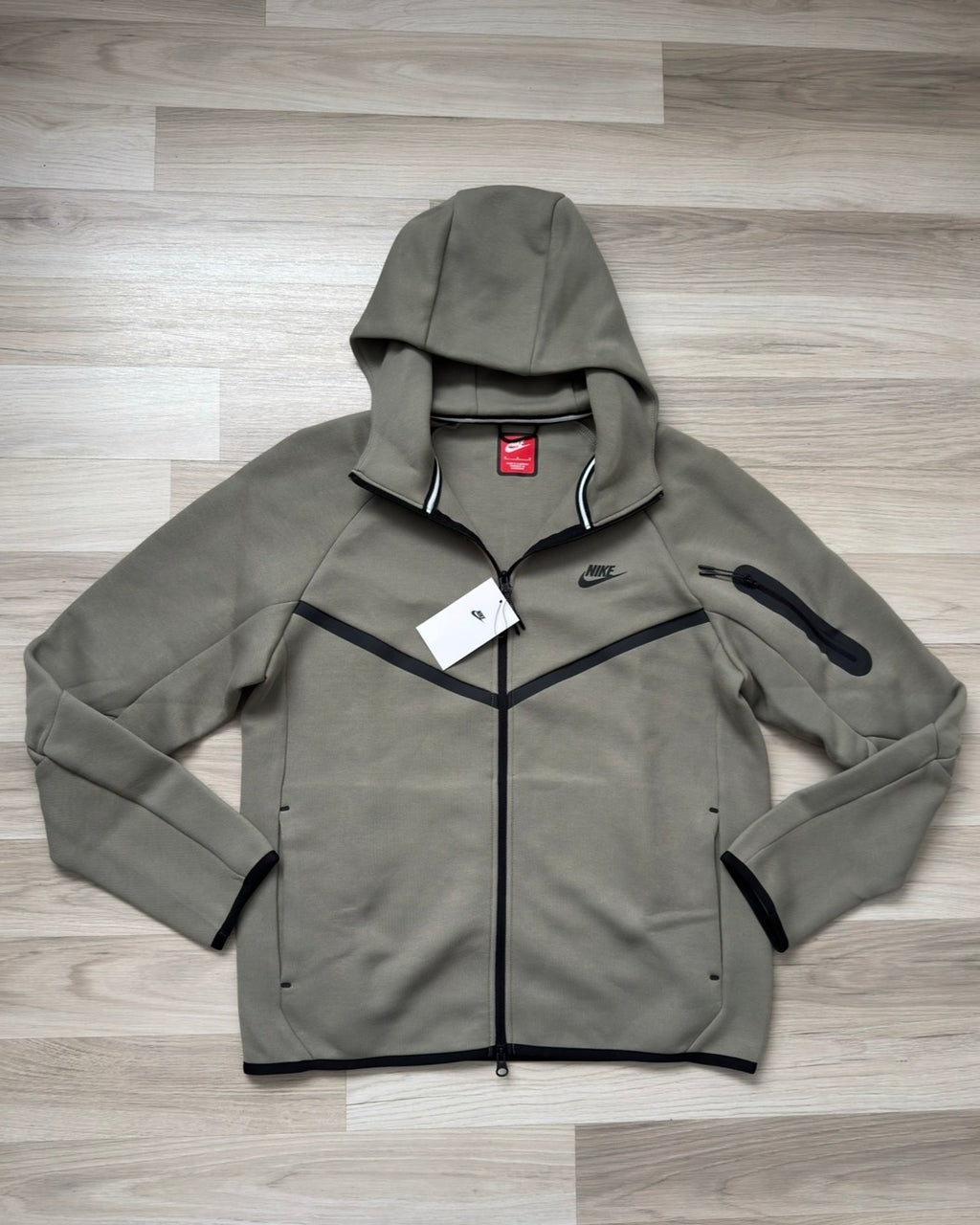 Poleron Nike tech green/brown