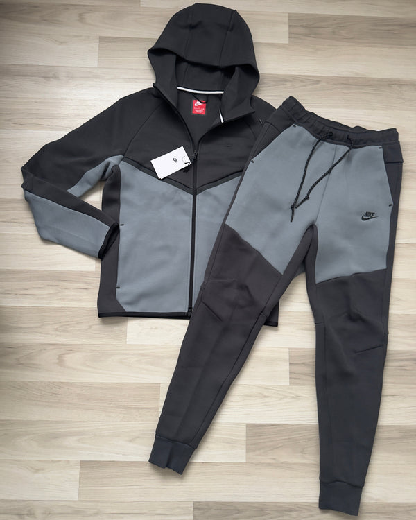 Conjunto Nike Tech Grey/Dark Gray